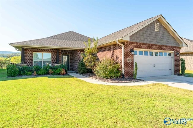 Building Photo - 3028 Greenway Cir SE
