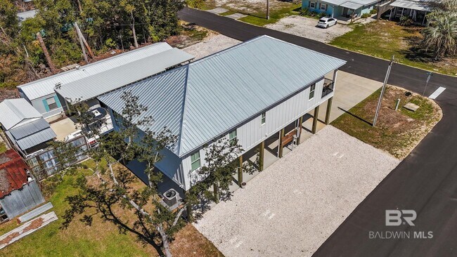 Building Photo - 5665 Armadillo Ave