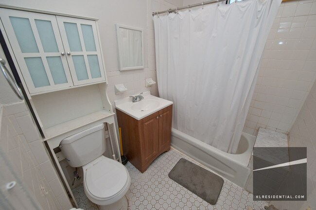 Foto del edificio - 2907 Ditmars Blvd