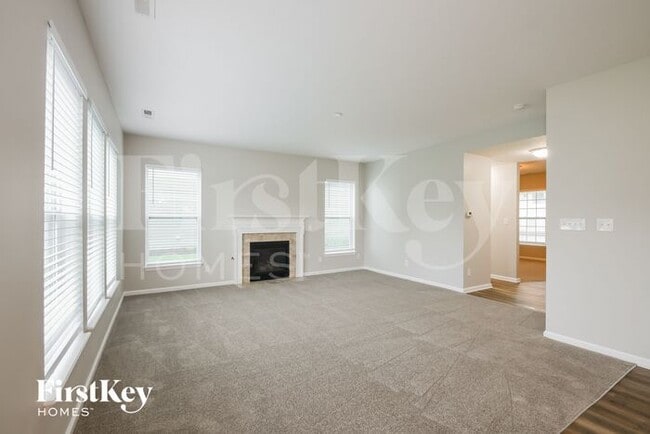 Building Photo - 1298 Hazy Falls Blvd