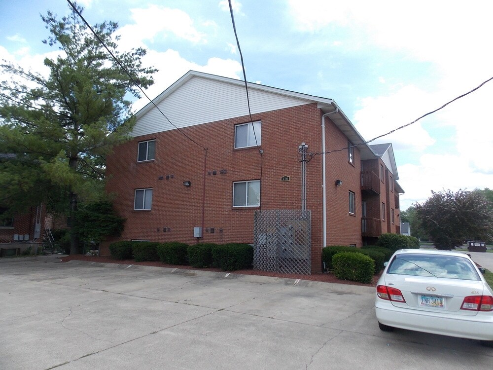 Building Photo - 3910 Pleasant Ave