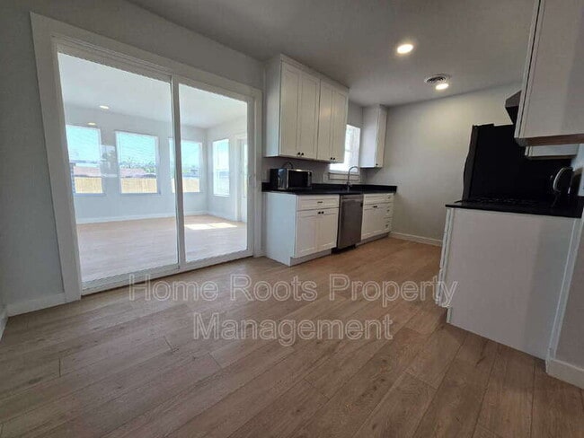 Foto del edificio - 1309 W Beech Dr