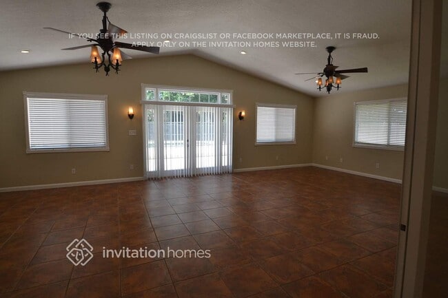 Building Photo - 1137 Pheasant Cir