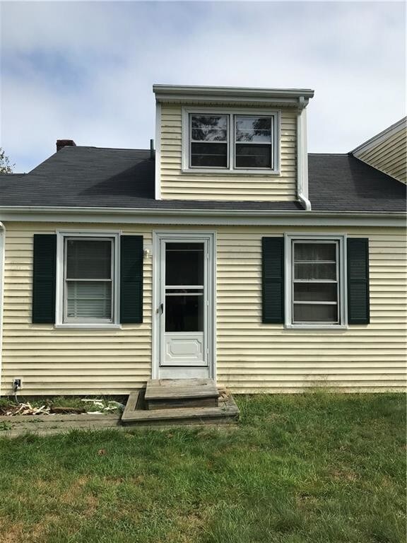 140 Peckham Ln, Middletown, RI 02842 Room for Rent in Middletown, RI