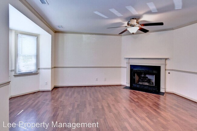 Building Photo - 2 br, 2.5 bath House - 102 Bucktail Run
