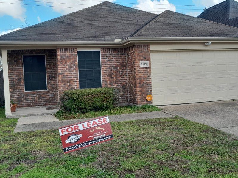 Foto principal - 1919 Doliver Cir