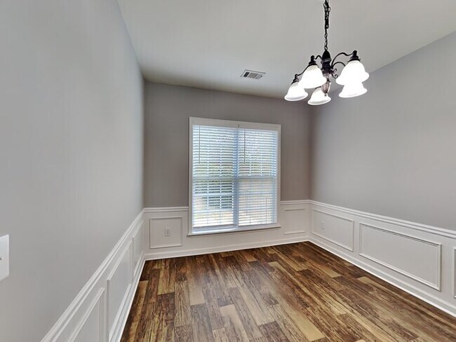 Foto del edificio - 755 Earlham Dr