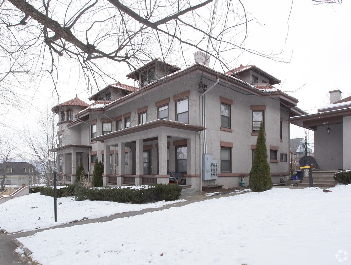 Primary Photo - 1111 Myrtle St