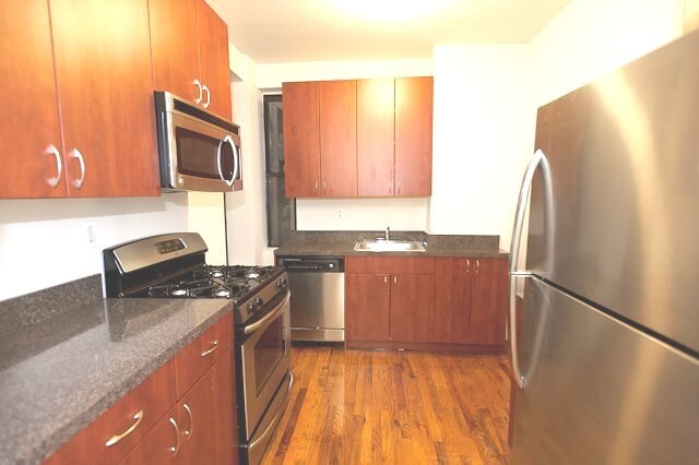 Primary Photo - 351 W 45th St