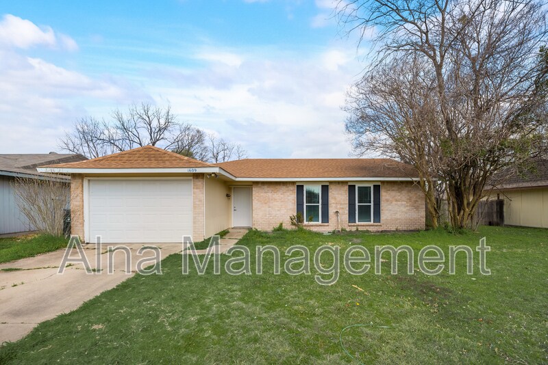 Photo - 1609 Whiteoak Dr