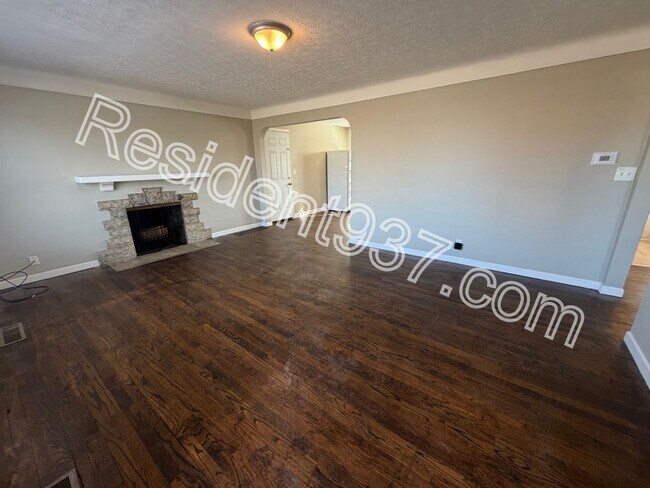 Foto del edificio - 3 Bed 1 Bath home in the desired Kettering area!