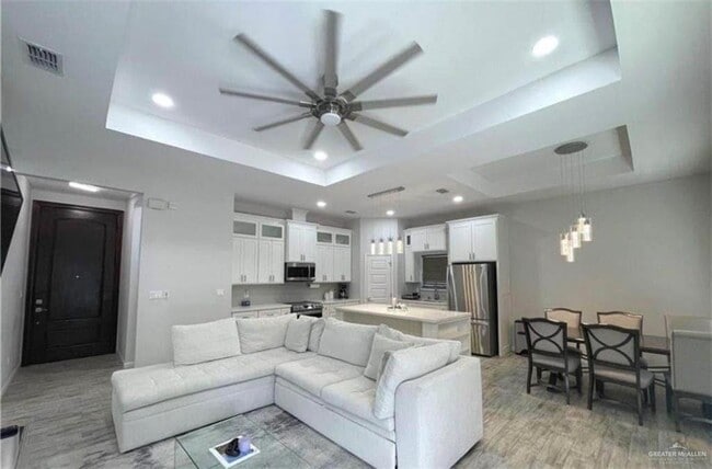 Building Photo - 7 Bella Vista Ave