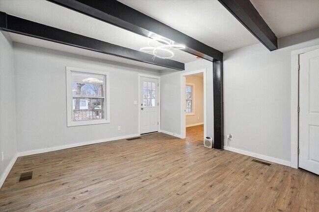 Building Photo - 1025 Cady Ct