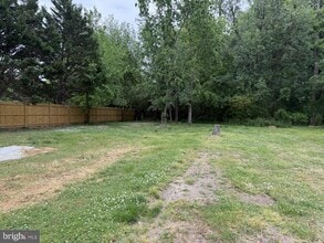 Building Photo - 5497 Rosedale Dr