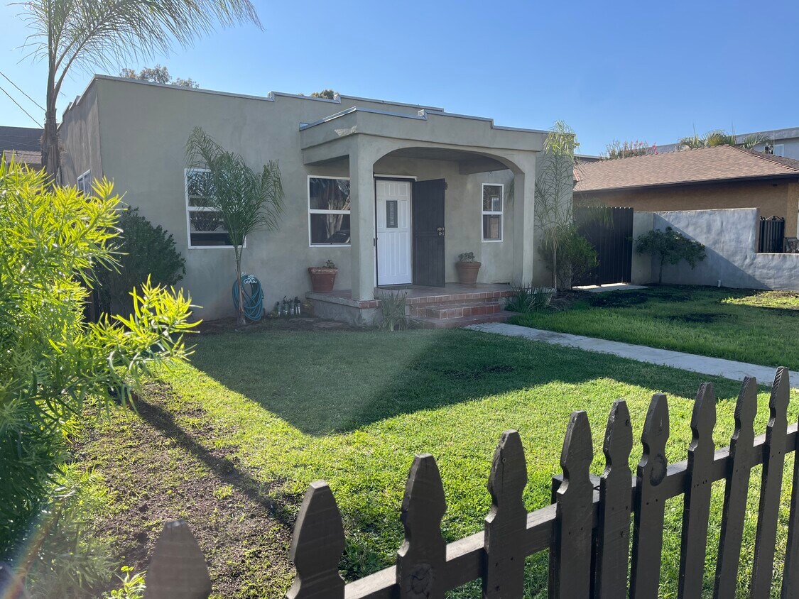 Foto principal - 12719 Freeman Ave