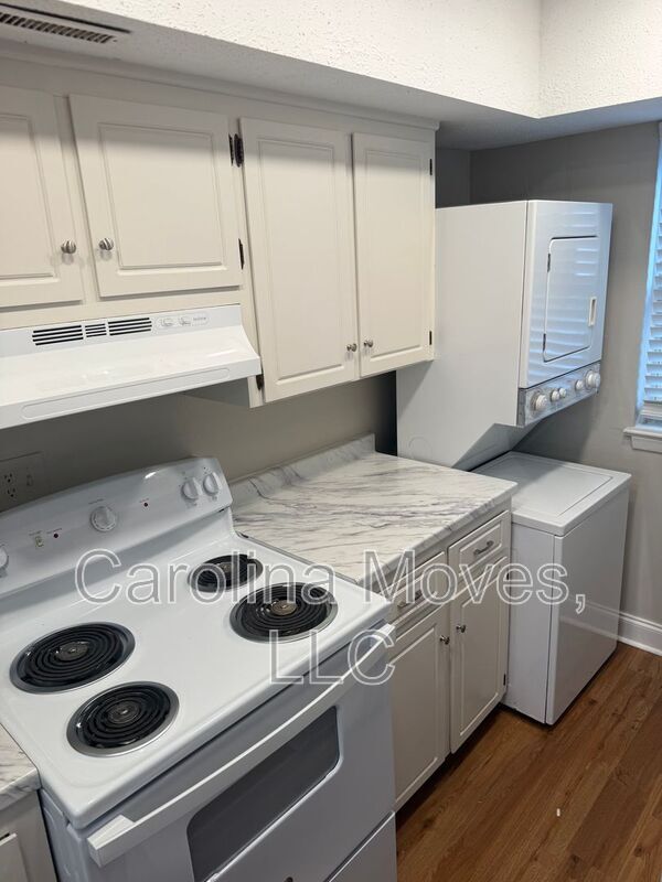 Photo - 2530 E North St. Apartment