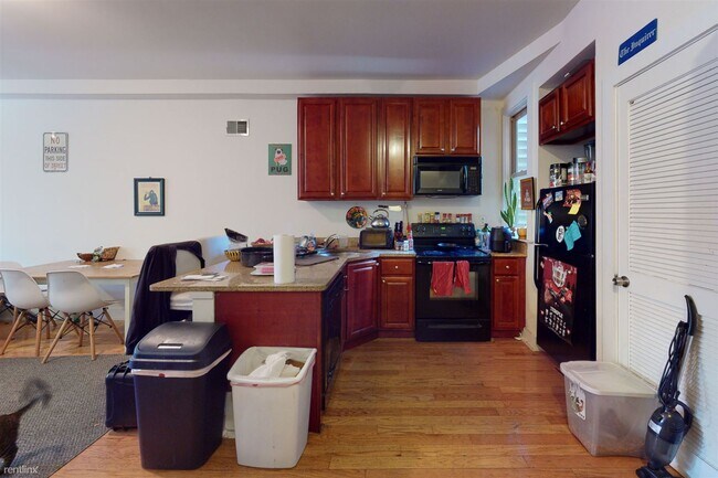 Foto del edificio - 4 br, 2 bath Duplex - 1915 N 18TH ST Unit B