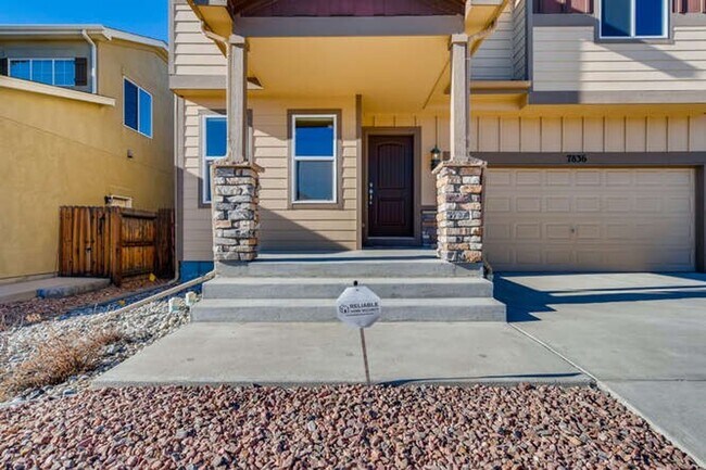 Foto del edificio - Evolve Real Estate: Available November 1 U...