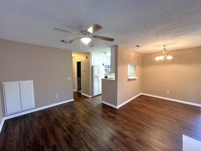 Foto del edificio - 149 Woodfield Pl