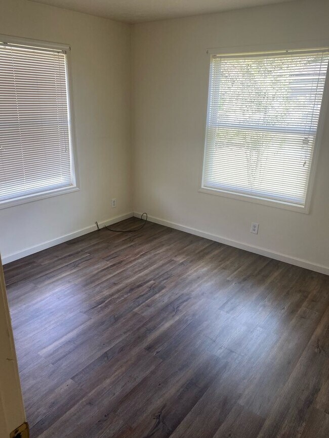 Building Photo - Lake Charles, Home for Rent