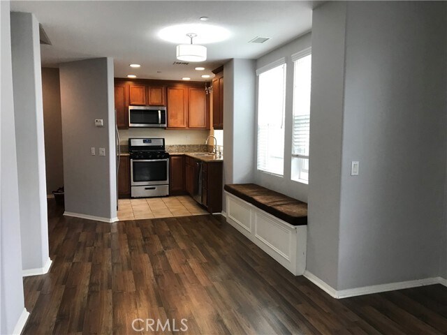 Building Photo - 57 Hinterland Way