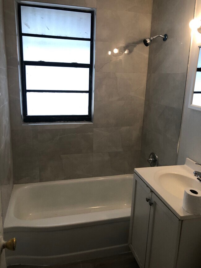 Foto del edificio - 1434 NE 134th Rd
