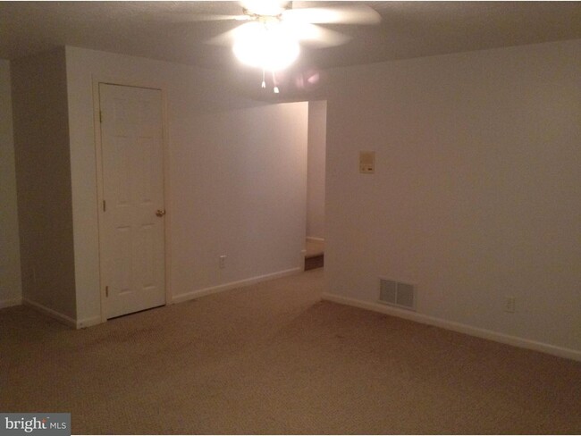 Building Photo - 50 Wagon Wheel Dr