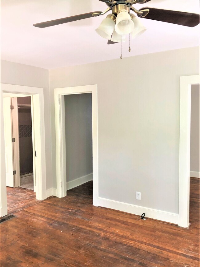 Foto del edificio - 503 Tyler St