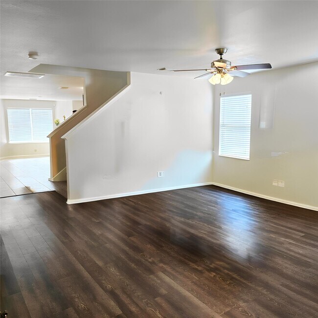 Foto del edificio - 12034 Madison Oak St