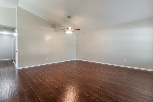 Building Photo - 14909 Stag Creek Cir