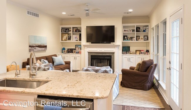 Foto del edificio - 1016 Crescent Dr