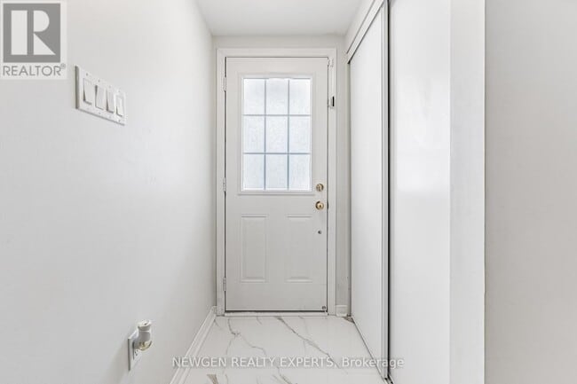 Building Photo - 82 Abela Ln