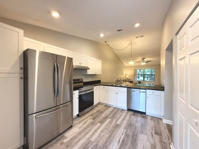 Building Photo - 12969 Pennypacker Trail