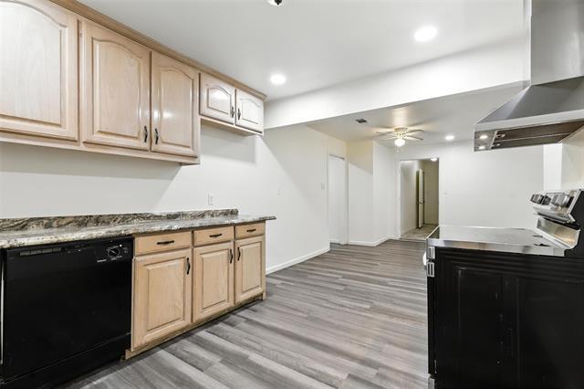 Foto del edificio - 7841 Abbott Dr