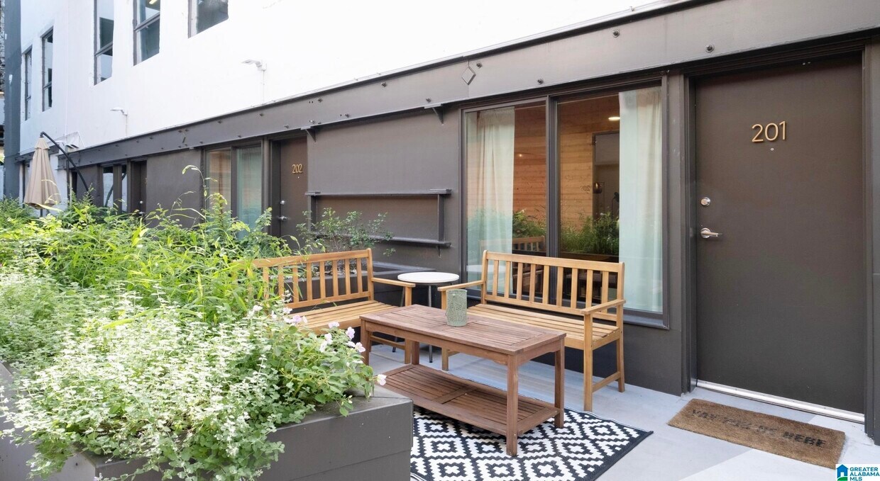 Foto principal - 1801 2nd Ave N