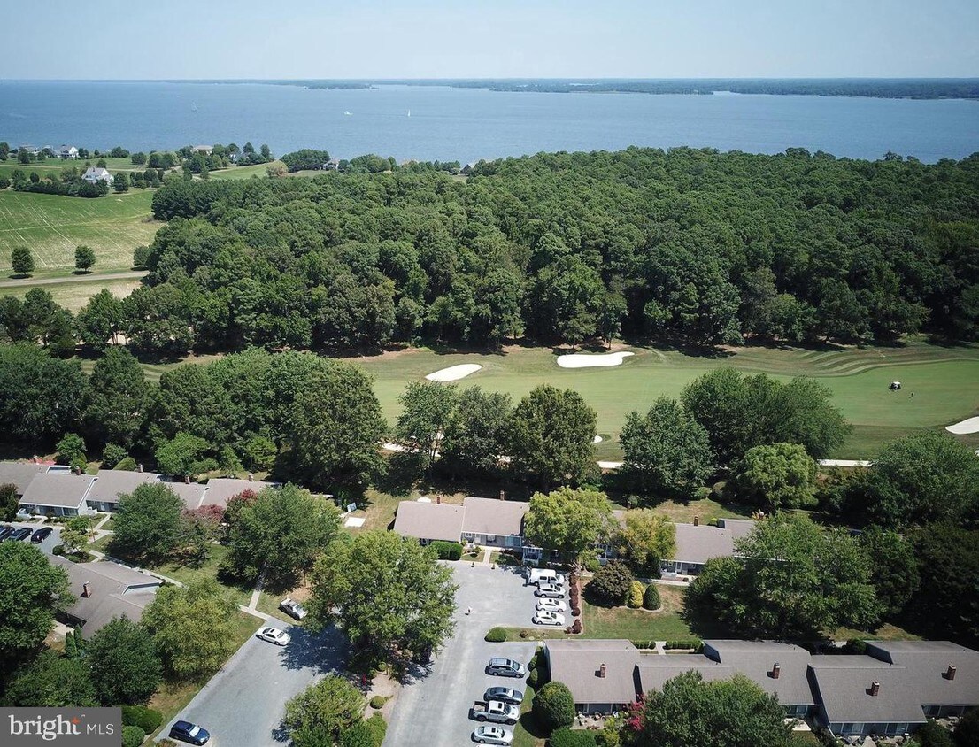 Building Photo - 24580 Deepwater Point Dr