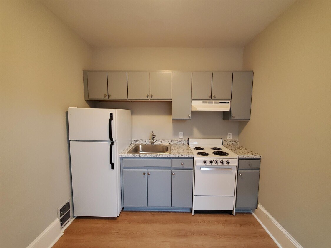 Foto principal - 146 Highland Ave