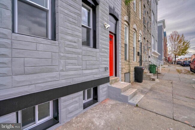 Building Photo - 1225 E Preston St