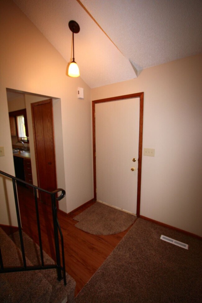 Foto del edificio - 8467 144th St W