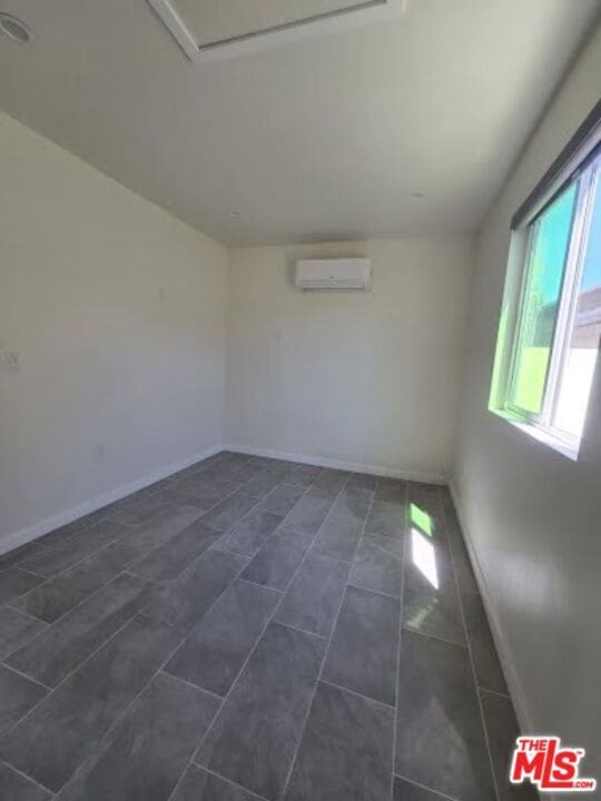 Foto del edificio - 10290 Lev Ave