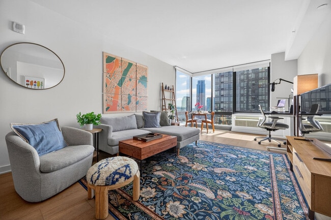 Building Photo - 33 Park View Ave