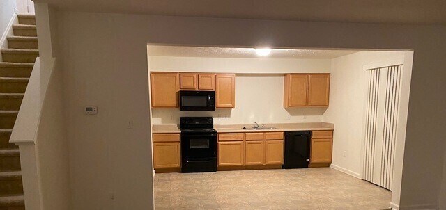 Building Photo - 1214 Topp Creek Dr