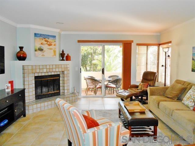 Foto principal - 4850 Bella Pacific Row
