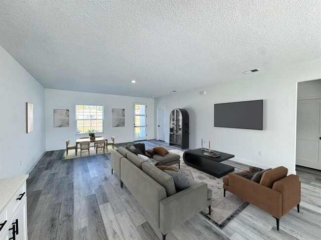 Building Photo - 482 Marion Oaks Manor