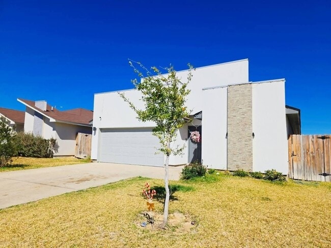 Building Photo - 2214 Durazno Ct