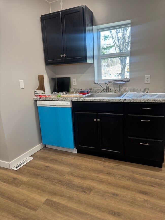 Foto del edificio - 312 Riverside Ave