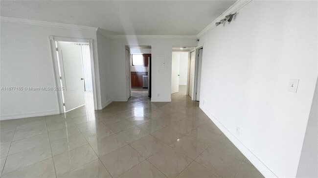 Foto del edificio - 3300 NE 192 St