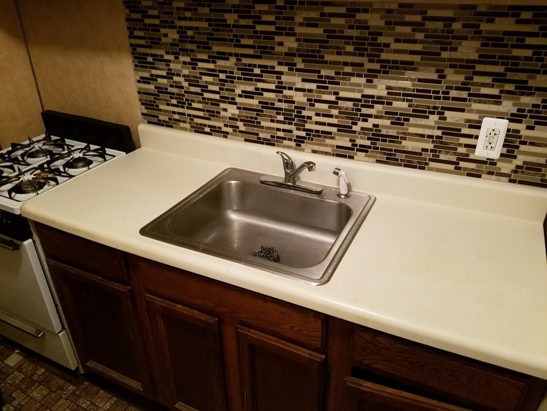 10 Corbin Ct Unit 1, Wilmington, DE 19805 Room for Rent in Wilmington, DE