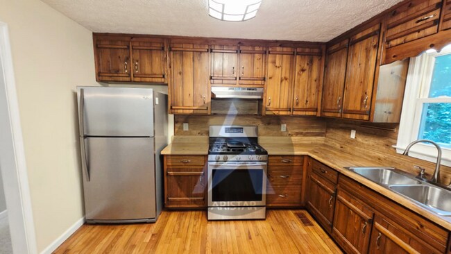 Foto del edificio - 103 Westland Ct