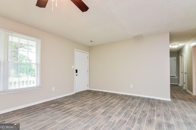 Foto del edificio - 3717 Paddington Trail